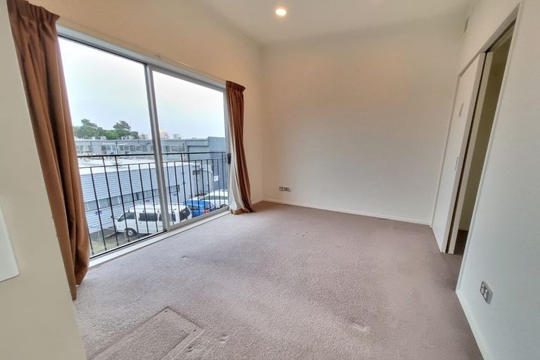 Photo of property in 2/3 Wagener Place, Mount Albert, Auckland, 1025