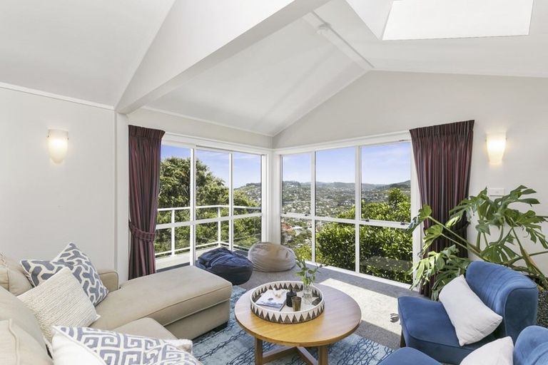 Photo of property in 5 Gavaskar Place, Khandallah, Wellington, 6035