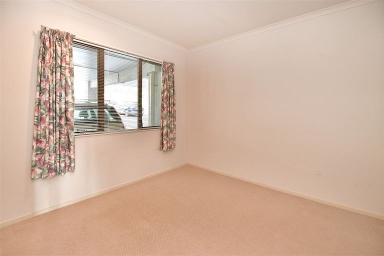 Photo of property in Santa Rosa, 11/340 Gulf Harbour Drive, Gulf Harbour, Whangaparaoa, 0930
