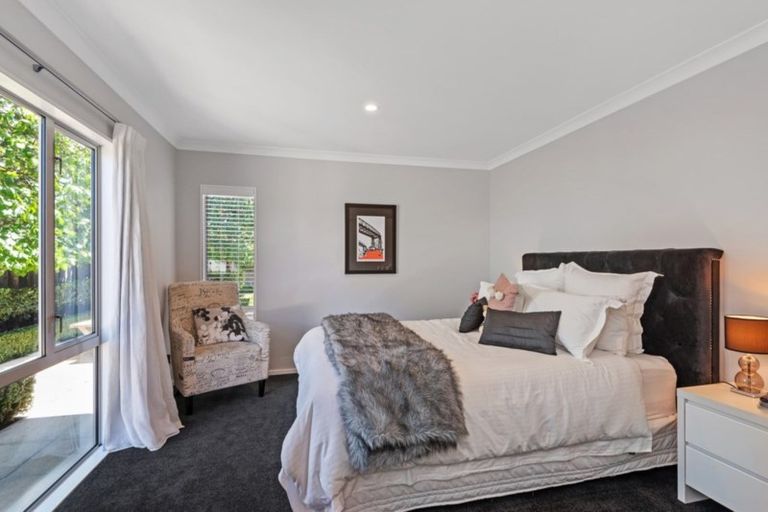 Photo of property in 36 Taylors Avenue, Bryndwr, Christchurch, 8052