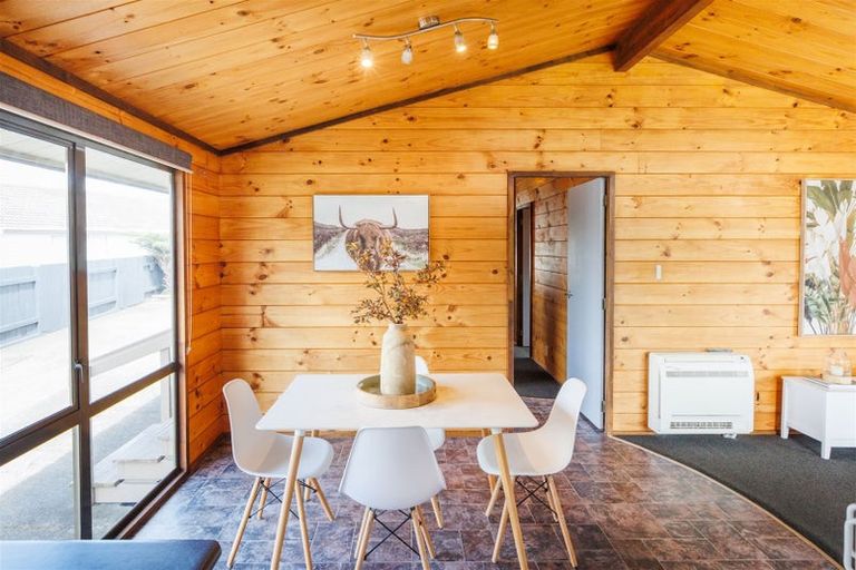 Photo of property in 11 Waltham Court, Cloverlea, Palmerston North, 4412