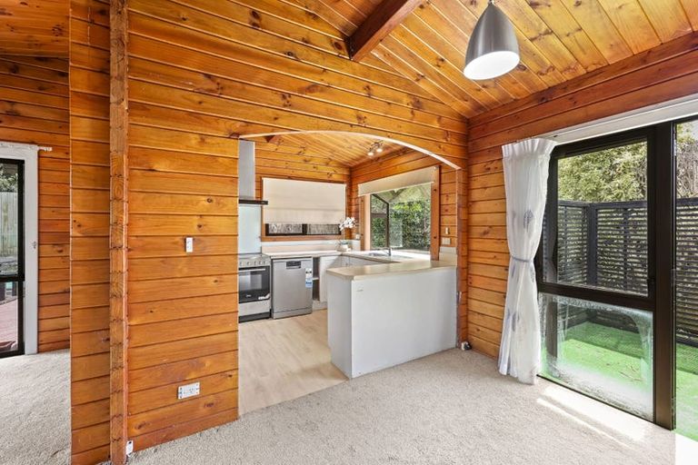 Photo of property in 4 Kamulla Court, Conifer Grove, Takanini, 2112