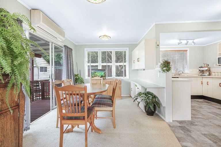 Photo of property in 25 Bretton Terrace, Hillcrest, Hamilton, 3216