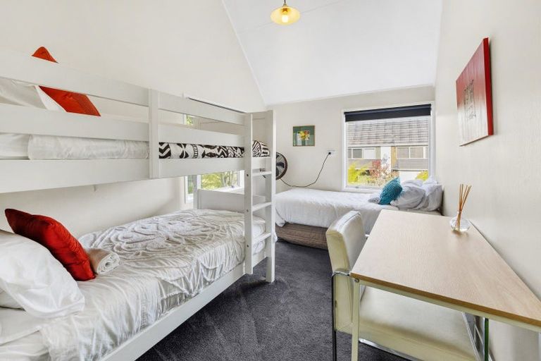 Photo of property in 100 Lake Road, Koutu, Rotorua, 3010