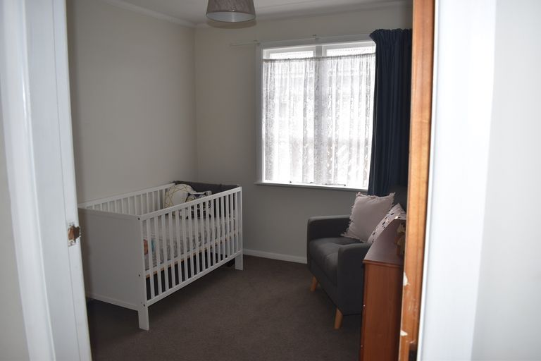 Photo of property in 75 Victoria Street, Carterton, 5713