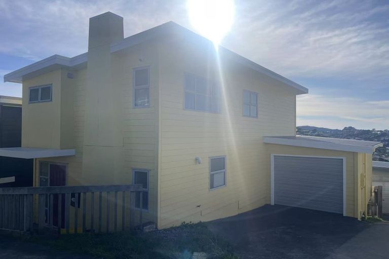 Photo of property in 15a Marjory Close, Broadmeadows, Wellington, 6035