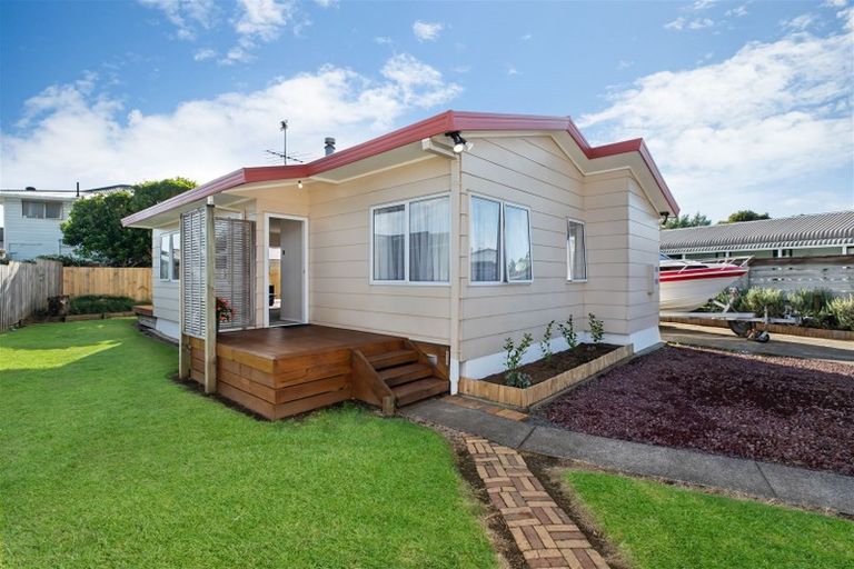 Photo of property in 8b Avis Avenue, Papatoetoe, Auckland, 2025