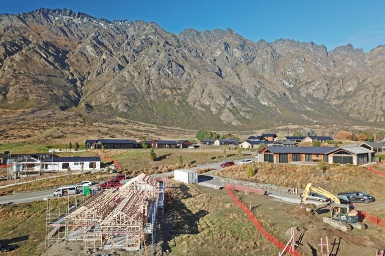 Photo of property in 11a Double Cone Road, Jacks Point, Queenstown, 9371