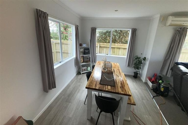 Photo of property in 369 Waihi Road, Normanby, Hawera, 4614