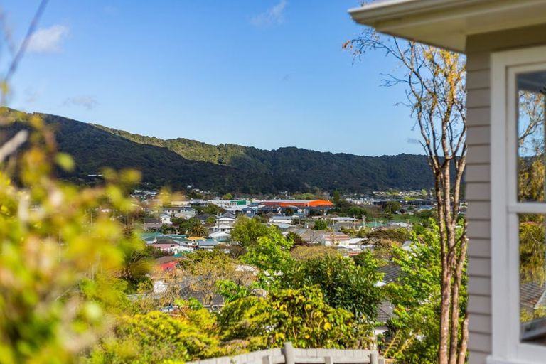 Photo of property in 43 Petrie Street, Wainuiomata, Lower Hutt, 5014