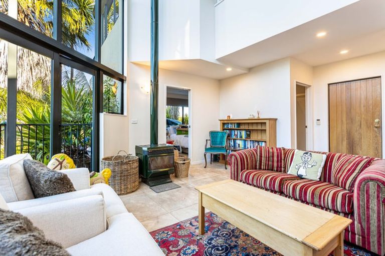 Photo of property in 50 Langana Avenue, Browns Bay, Auckland, 0630