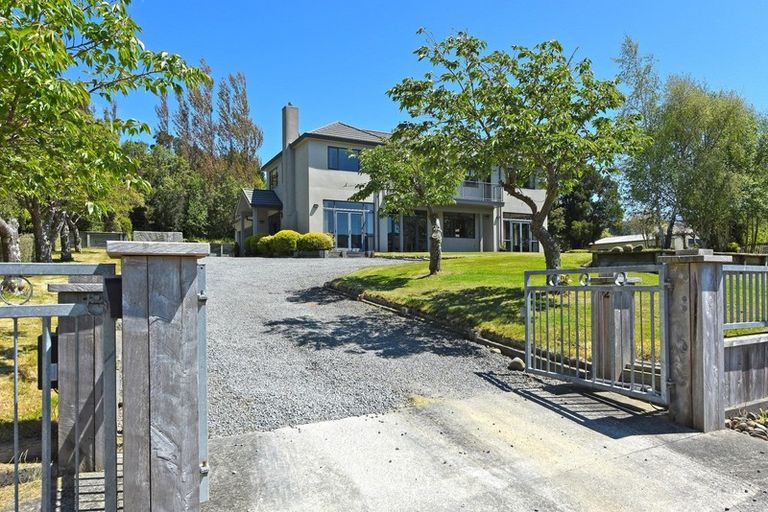Photo of property in 72 Emerald Hill Drive, Birchville, Upper Hutt, 5018