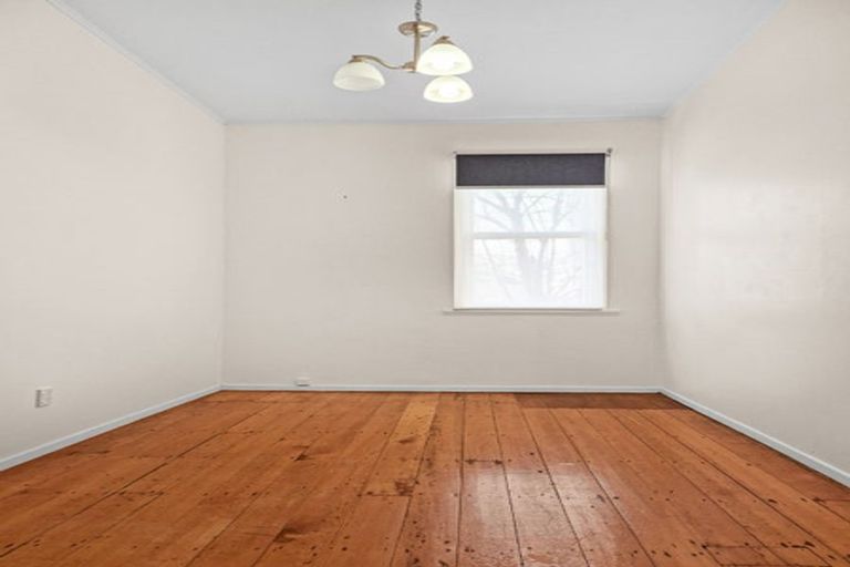 Photo of property in 39 Thompson Street, Mount Cook, Wellington, 6011