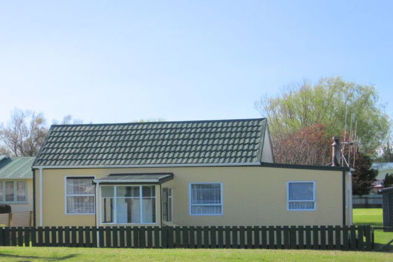 Photo of property in 45 Avenue Road, Foxton, 4814