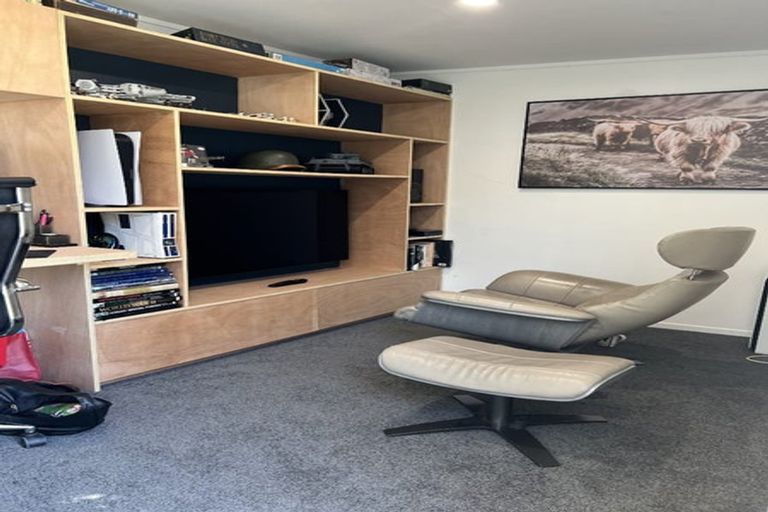 Photo of property in 5 Domain Terrace, Spreydon, Christchurch, 8024