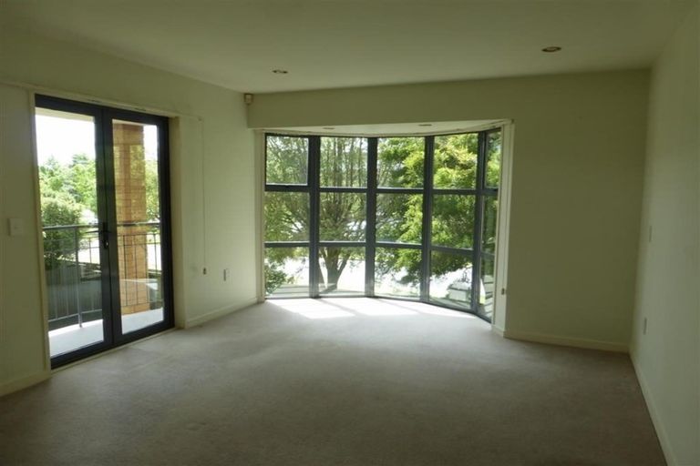 Photo of property in 382a Memorial Avenue, Burnside, Christchurch, 8053