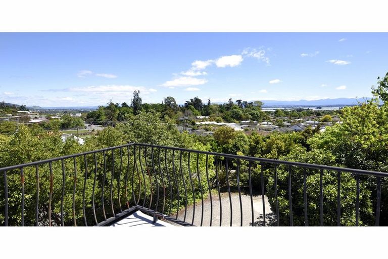 Photo of property in 5 Kakenga Road, Stoke, Nelson, 7011