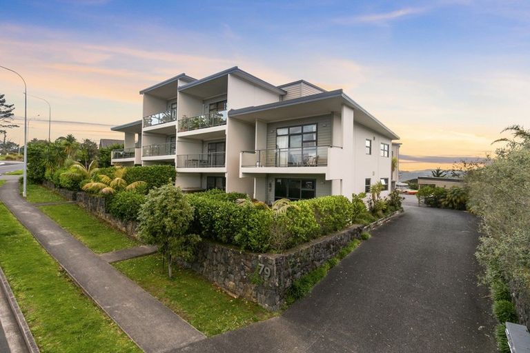 Photo of property in 11/79 Schnapper Rock Road, Schnapper Rock, Auckland, 0632