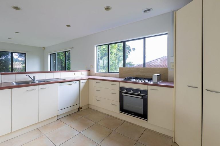 Photo of property in 5a Oakleigh Avenue, Takanini, 2112