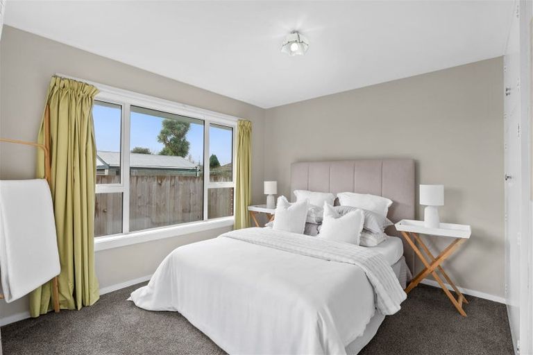 Photo of property in 25 Greenhurst Street, Sockburn, Christchurch, 8042