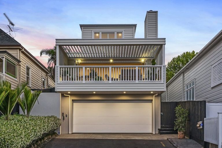 Photo of property in 13 Elizabeth Street, Freemans Bay, Auckland, 1011