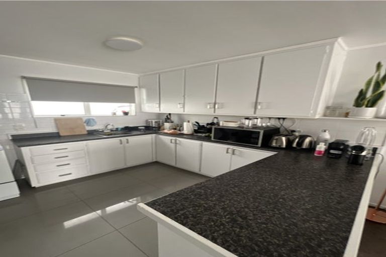 Photo of property in 2/109 Pigeon Mountain Road, Half Moon Bay, Auckland, 2012