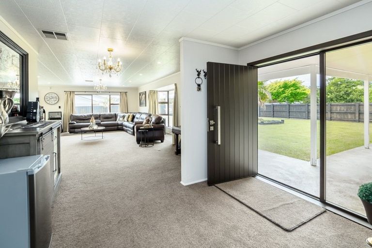 Photo of property in 30 Huxley Street, Pahiatua, 4910