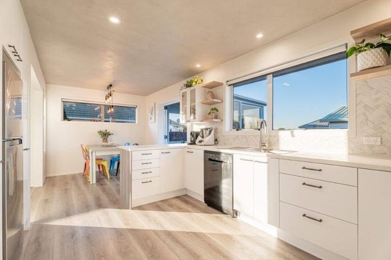 Photo of property in 58 Teesdale Street, Burnside, Christchurch, 8053