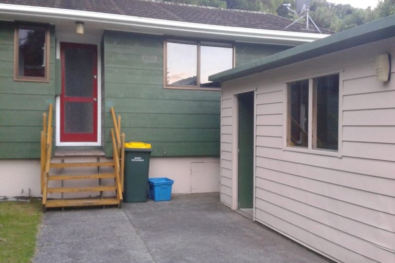 Photo of property in 17d Thames Street, Welbourn, New Plymouth, 4310