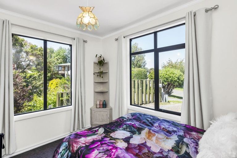 Photo of property in 12 Arawa Street, Raumati Beach, Paraparaumu, 5032