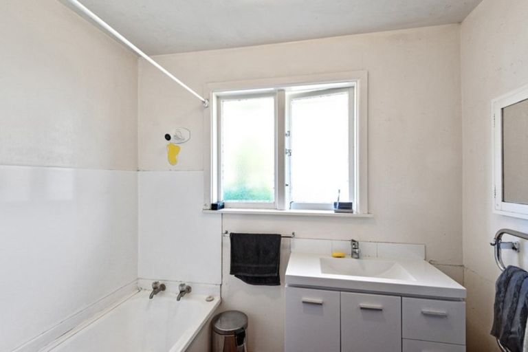 Photo of property in 54 Peer Street, Upper Riccarton, Christchurch, 8041