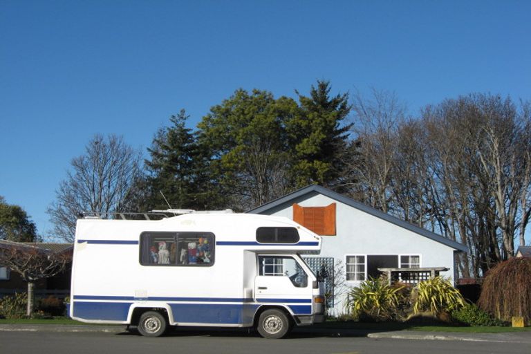 Photo of property in 11 Calder Place, Winton, 9720