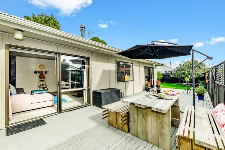 Photo of property in 72a Elizabeth Street, Waikanae, 5036