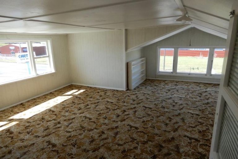 Photo of property in 47 Glover Road, Hawera, 4610