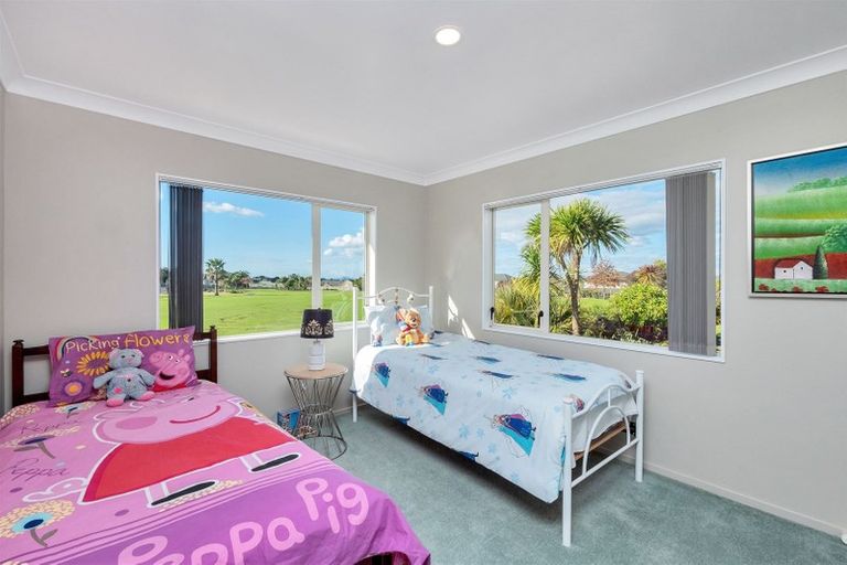 Photo of property in 2 San Marino Drive, Henderson, Auckland, 0612
