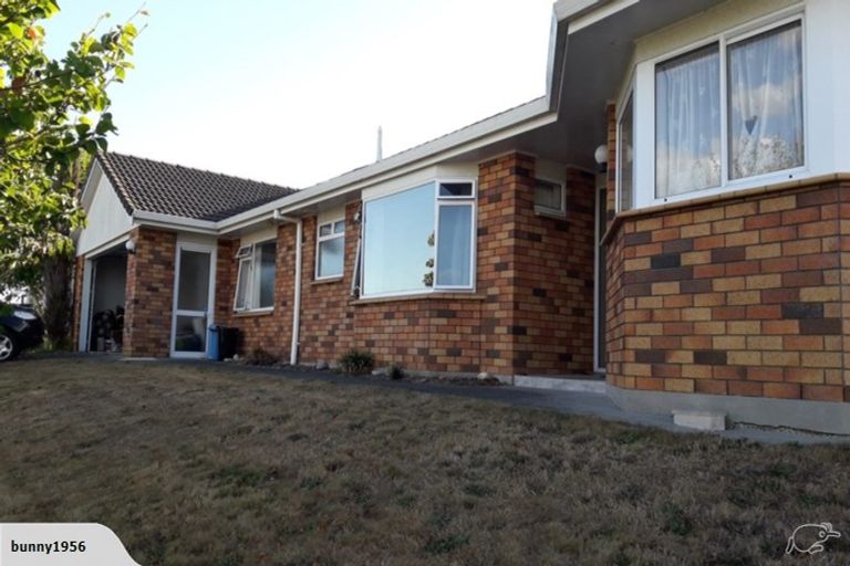 Photo of property in 2 Munro Place, Flagstaff, Hamilton, 3210