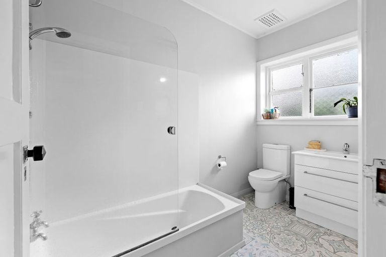 Photo of property in 3 Anderson Street, Hokowhitu, Palmerston North, 4410