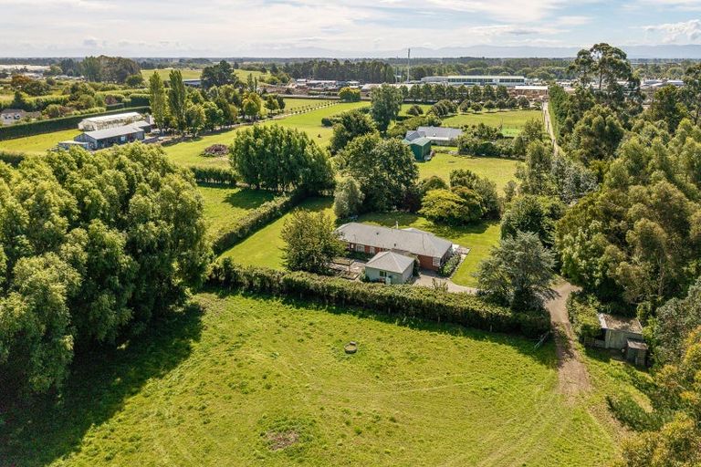Photo of property in 533 Johns Road, Harewood, Christchurch, 8051