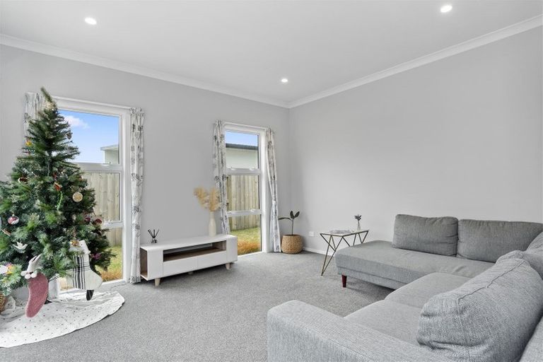 Photo of property in 14 Awatira Drive, Papamoa Beach, Papamoa, 3118