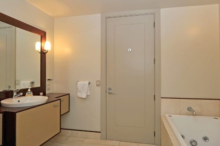 Photo of property in 11/20 Egmont Street, Te Aro, Wellington, 6011