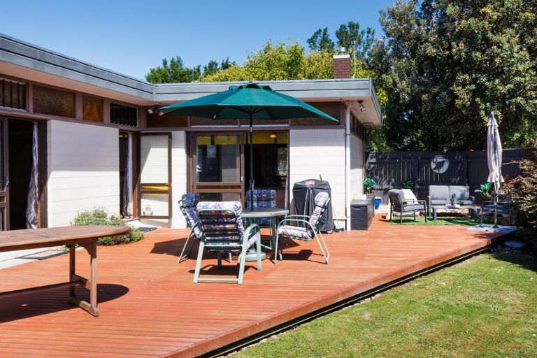 Photo of property in 36 Chippendale Crescent, Highbury, Palmerston North, 4412