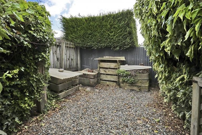 Photo of property in 191 Princes Street, Strathern, Invercargill, 9812