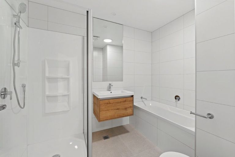 Photo of property in 112 Pepene Avenue, Takanini, Auckland, 2112