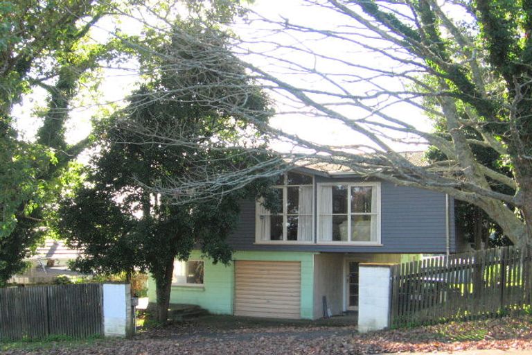 Photo of property in 47 School Road, Te Atatu South, Auckland, 0610