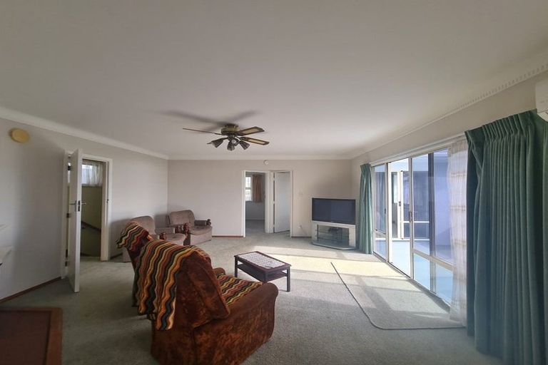 Photo of property in 196 Marine Parade, Mount Maunganui, 3116