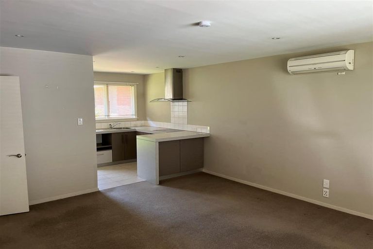 Photo of property in 3/10 Pitt Place, St Albans, Christchurch, 8014