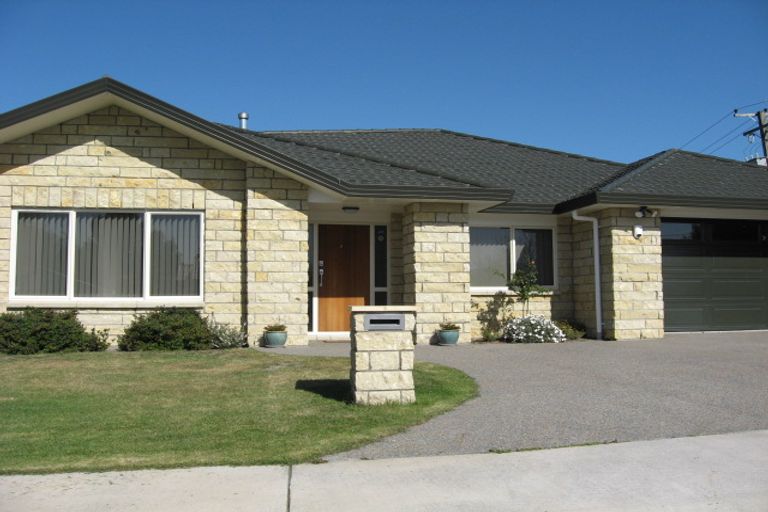 Photo of property in 2 Stella Court, Paraparaumu, 5032