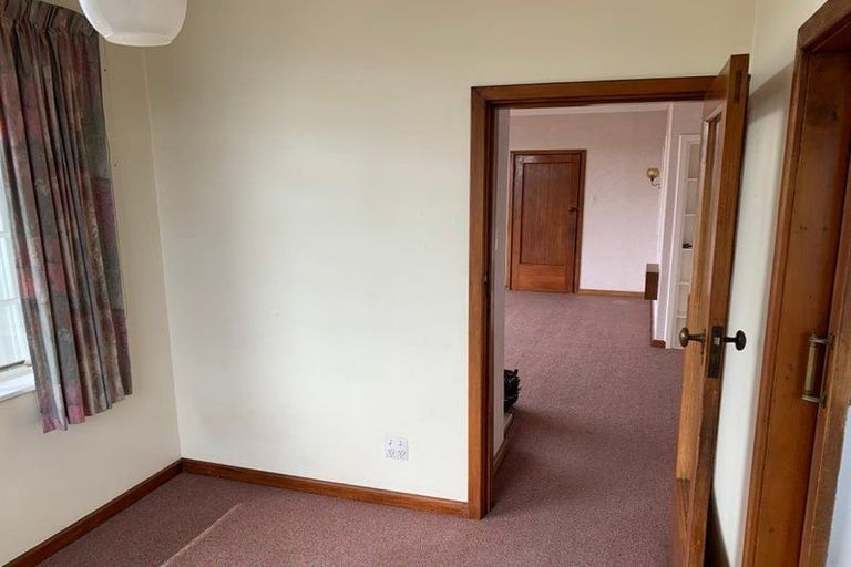 Photo of property in 36 South Road, The Glen, Dunedin, 9011