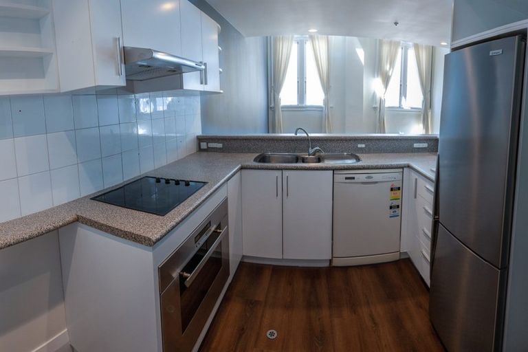 Photo of property in Whitmore Apartments, 1c/7 Stout Street, Wellington Central, Wellington, 6011