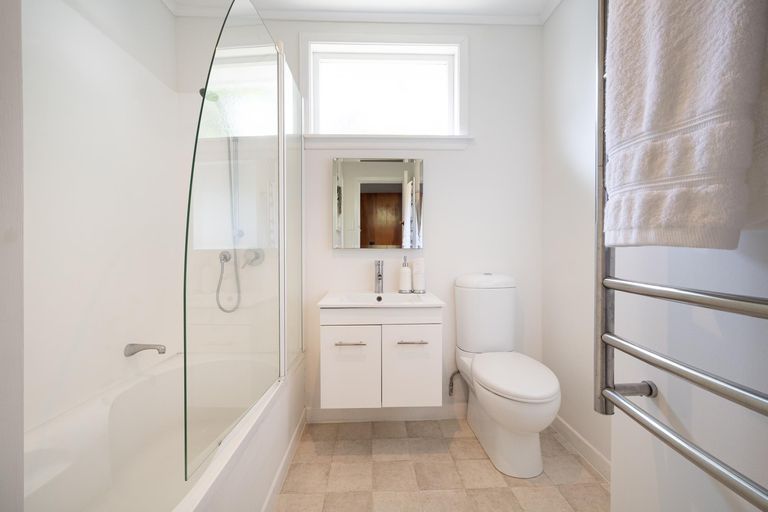 Photo of property in 82 Rosier Road, Glen Eden, Auckland, 0602